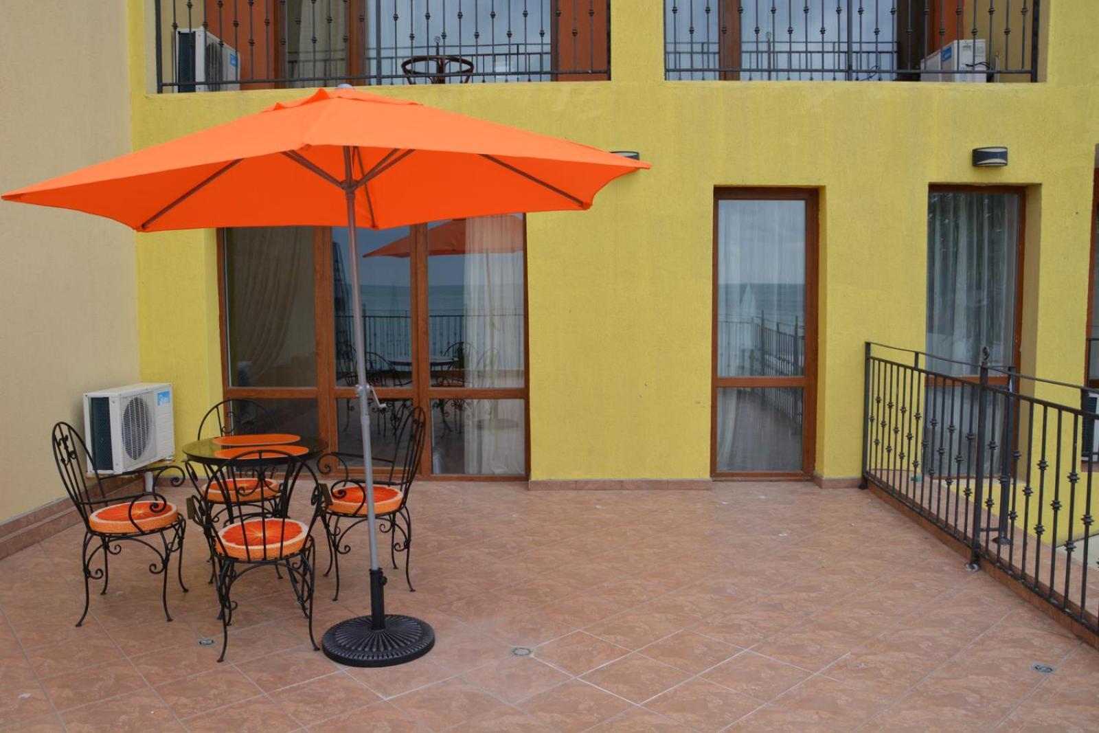 Balchik Amazing Sea Apartments Ngoại thất bức ảnh